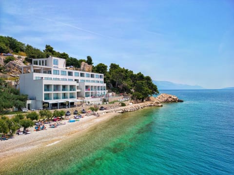 Property building, Natural landscape, Beach, Sea view