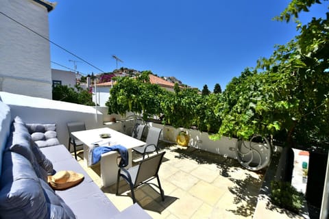 Garden, Balcony/Terrace