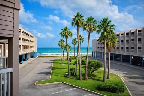Property building, Day, Beach, Sea view
