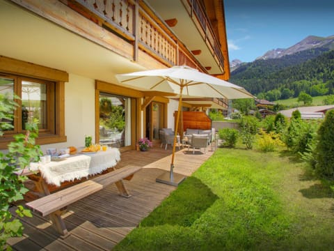 Property building, Day, Natural landscape, Summer, Garden, View (from property/room), Garden view, Mountain view
