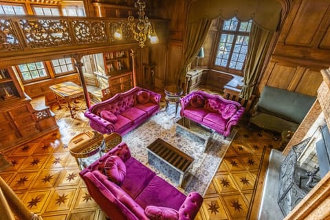 Antique apartment in the XV century Castle Apartment in Montreux