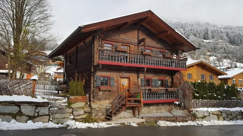 Property building, Day, Winter