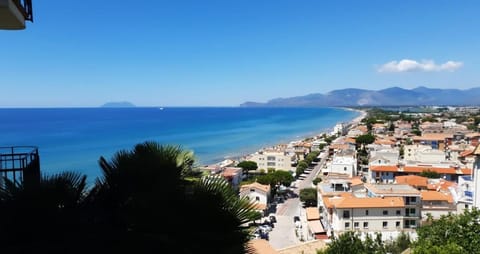 View (from property/room), City view, Sea view