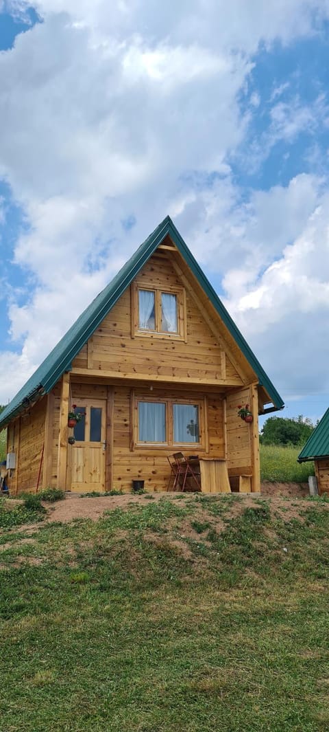 Markove kolibe 3, Uvac House in Zlatibor District, Serbia
