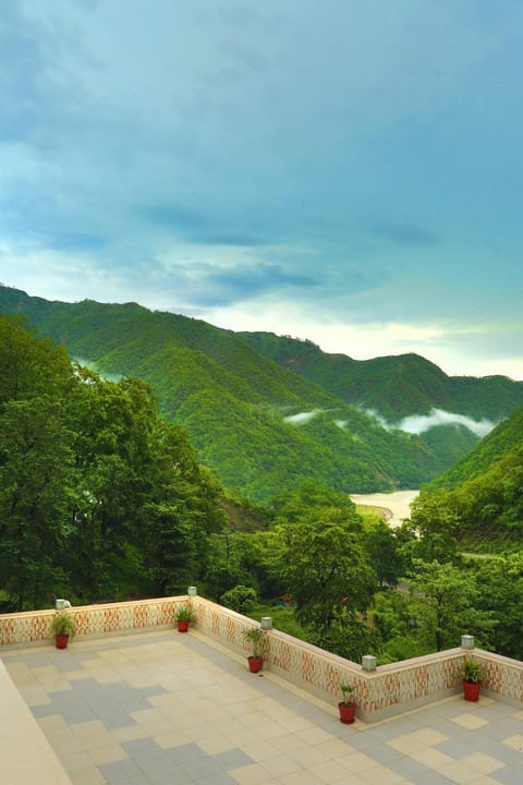 Property building, View (from property/room), Balcony/Terrace