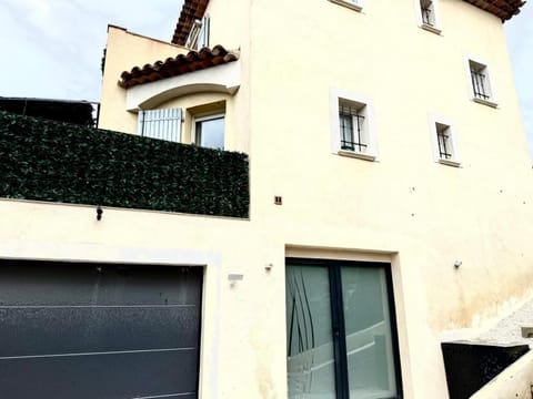 Appartment Jacuzzi in Cannes Apartment in Cannes