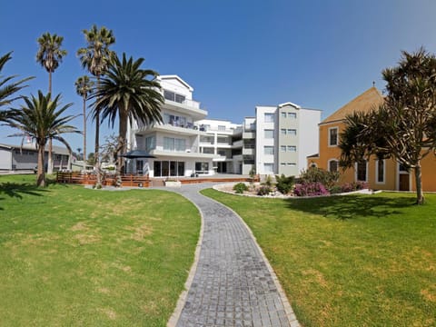 Property building, Garden view