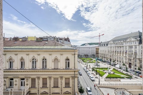 Day, Neighbourhood, City view