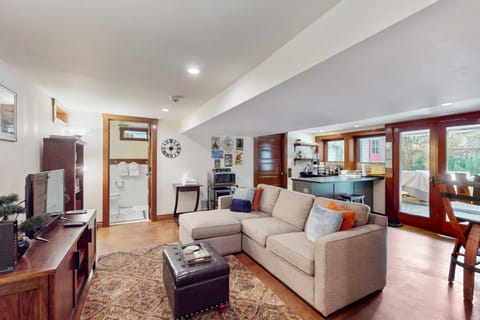 Volunteer Park Vacation Apartment hotel in Capitol Hill