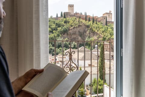 Photo of the whole room, City view, Landmark view, Street view, Inner courtyard view