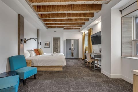 TV and multimedia, Photo of the whole room, Bedroom