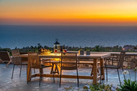 Patio, View (from property/room), Dining area, Sea view, Sunset