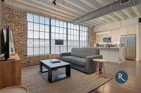 Living room, pet friendly