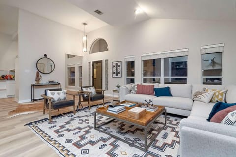 Lake Travis Getaway on Hudson Bend House in Hudson Bend