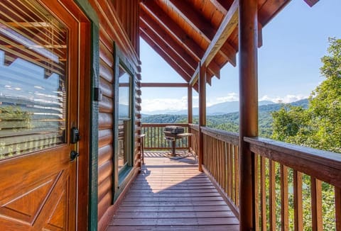 A Higher Calling, Spacious Smoky Mountain Getaway Perfect for Families & Groups House in Sevier County