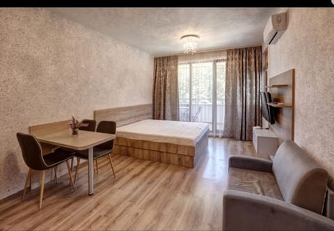 Dining area, Bedroom