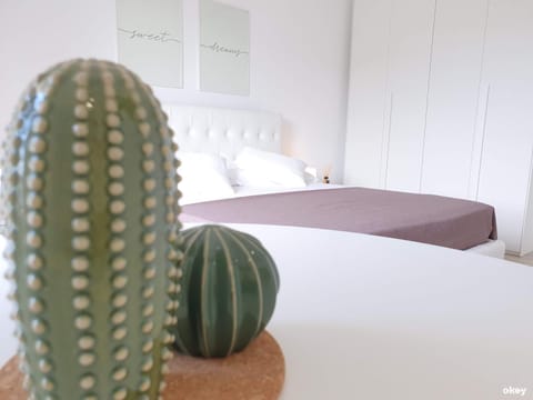 Bed, Decorative detail