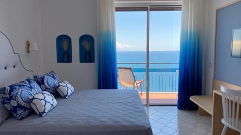 Balcony/Terrace, Decorative detail, Bedroom, Sea view