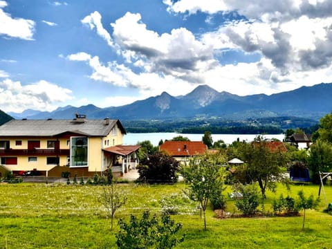 Lake View Drobollach Apartment in Villach