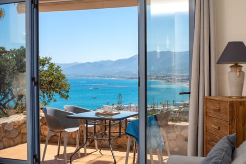 Balcony/Terrace, Mountain view, Sea view