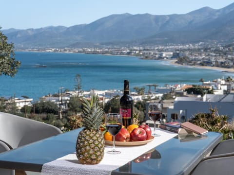 Facade/entrance, Natural landscape, View (from property/room), City view, Mountain view, Sea view