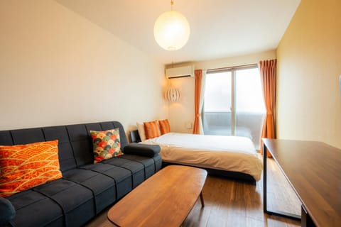 Bed, Living room, air conditioner