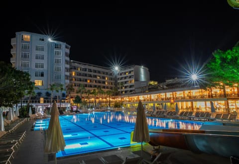 Property building, Pool view