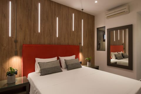 Bed, Photo of the whole room, Bedroom, air conditioner