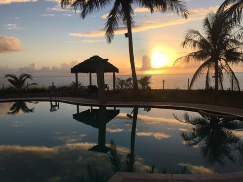 Swimming pool, Sunrise