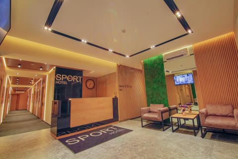 Communal lounge/ TV room