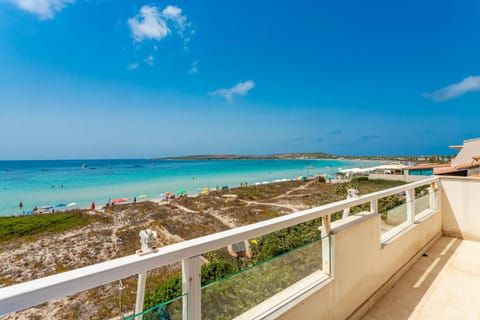 Restaurant/places to eat, Balcony/Terrace, Beach, Sea view