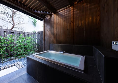 Open Air Bath