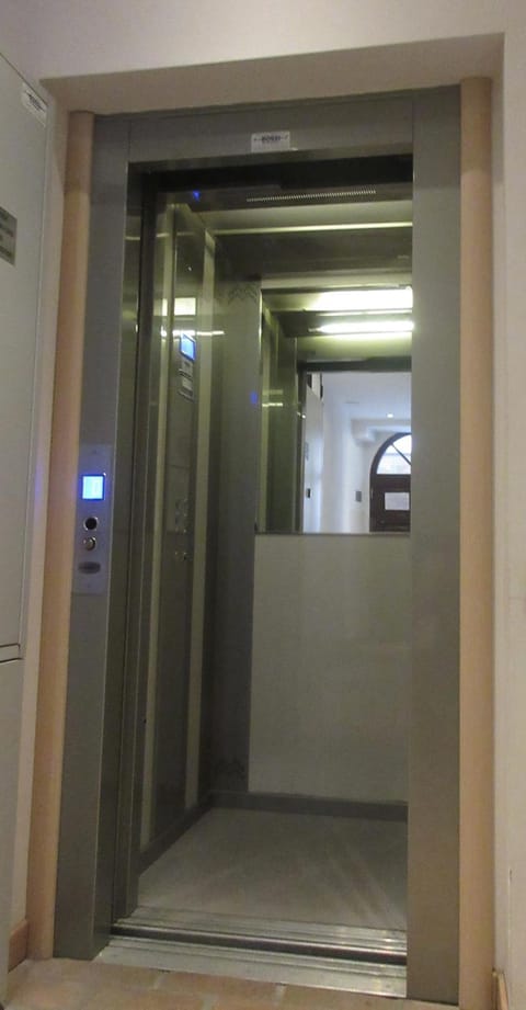 elevator