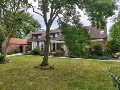 Property building, Garden, Garden, View (from property/room)