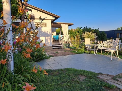 Property building, Garden
