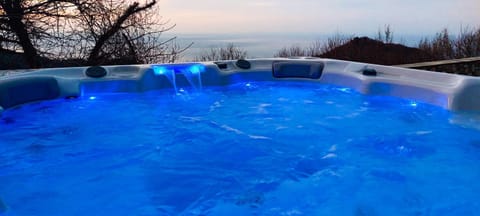 Night, Hot Tub, View (from property/room), Sea view