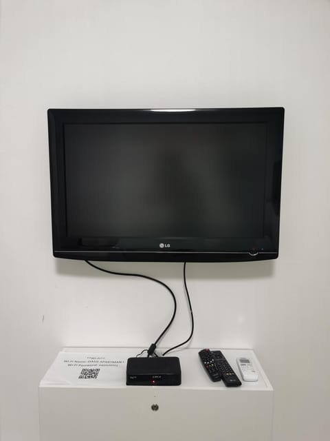 Communal lounge/ TV room, TV and multimedia