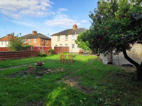 Worcester Town Home & Garden House in Worcester