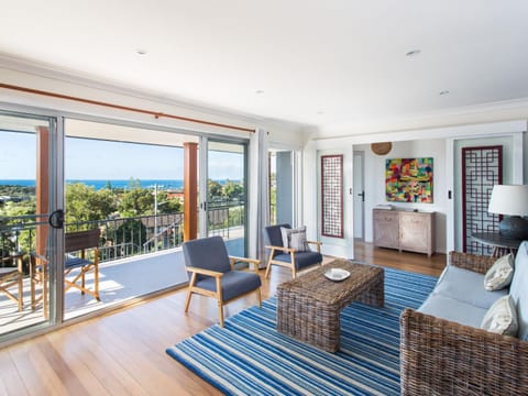 Day, View (from property/room), Balcony/Terrace, Living room, Seating area, Sea view