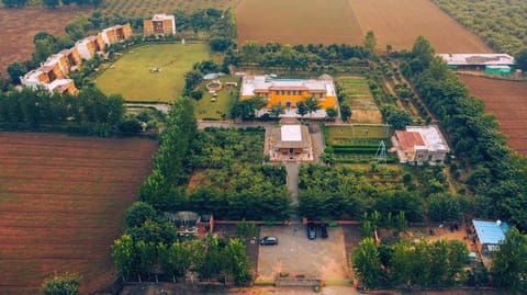 Property building, Bird's eye view, Street view