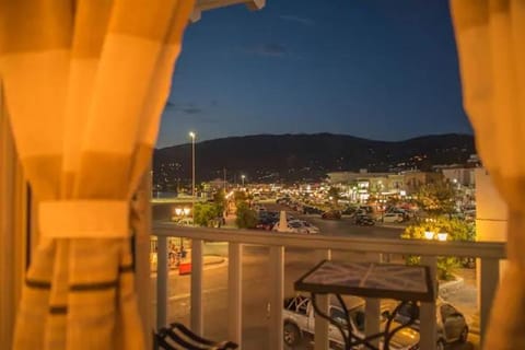 Balcony/Terrace, City view