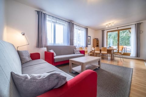 View (from property/room), Balcony/Terrace, Living room
