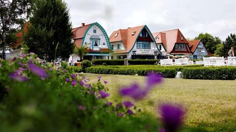 Property building, Day, Summer