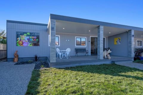 Zoo Villas : Villa Zebra - Central Wynyard Apartment in Wynyard