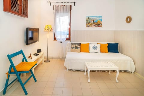 Apartments Edo with Terrace Apartment in Lika-Senj County