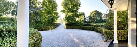 Doppelzimmer Gartenblick Villa Julian Apartment in Aurich