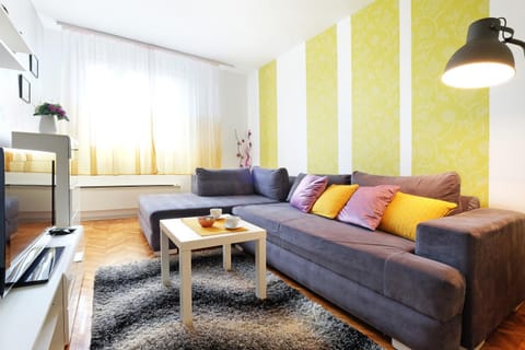 Bed, Living room, Decorative detail