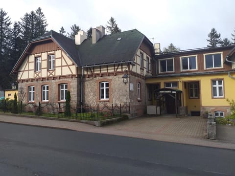Property building, Facade/entrance, On site