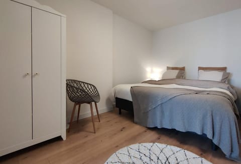 Cosy Tiny House 5 min walk Keukenhof included entrance keukenhof Apartment in South Holland (province)