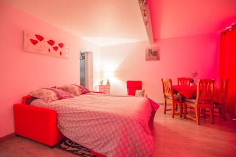 Communal lounge/ TV room, Bed, Lounge or bar, Other, Bedroom